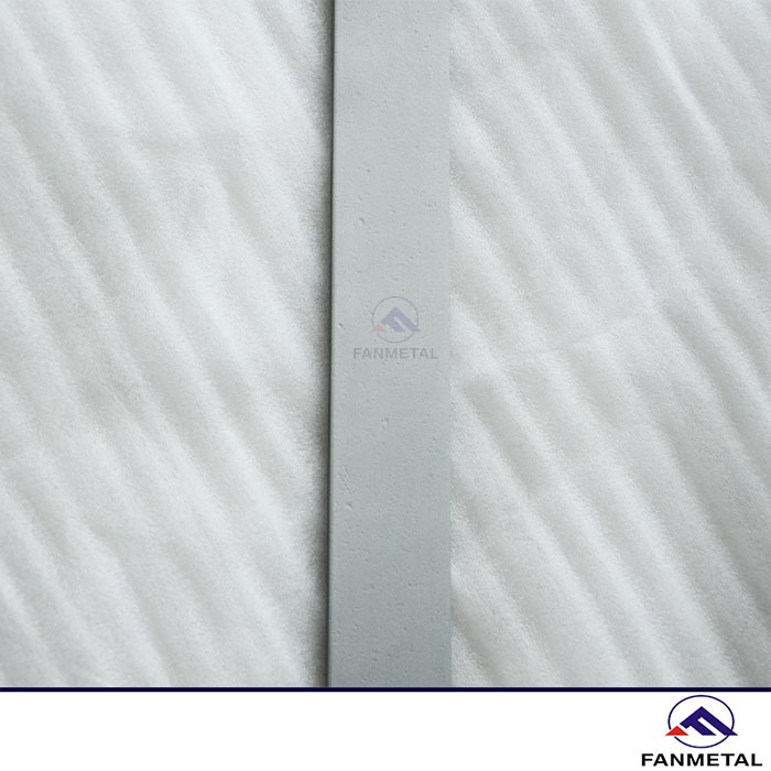 Molybdenum Plate with Alkaline Cleaning Molybdenum Plate with Alkaline Cleaning